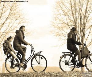 yapboz Aile Bisiklete binme